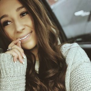 Meet your Posher, Ashley